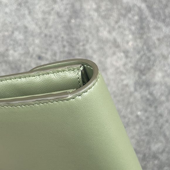 CELINE LARGE WALLET TRIOMPHE IN SHINY CALFSKIN DARK OLIVE Box And Dust Bag - Picture 8 of 16